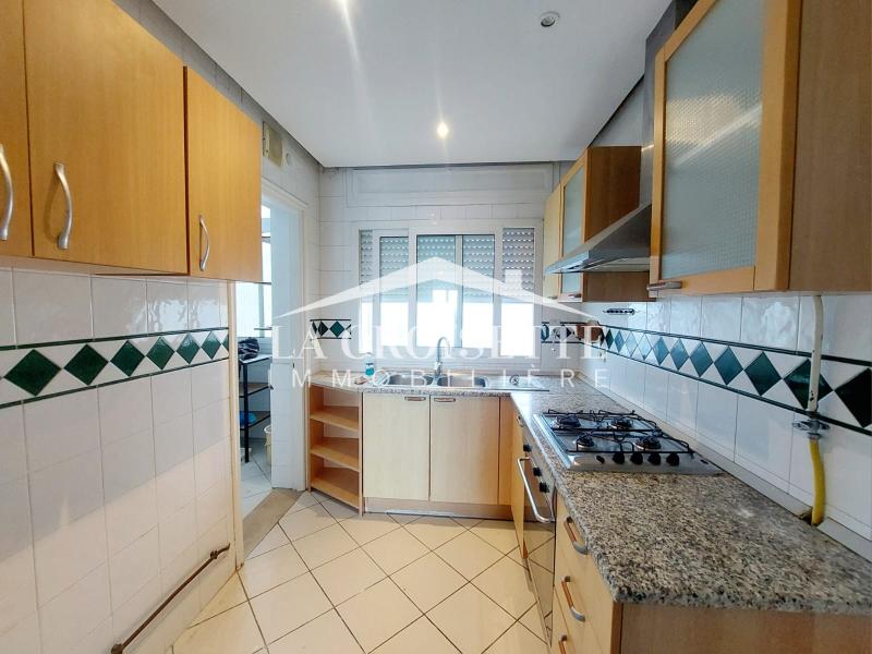 Appartement S+2 vue sur mer à La Marsa